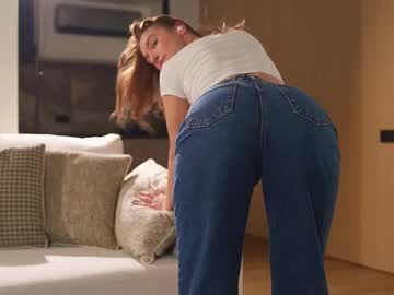 girl cam all day villanelle_l image #8926563