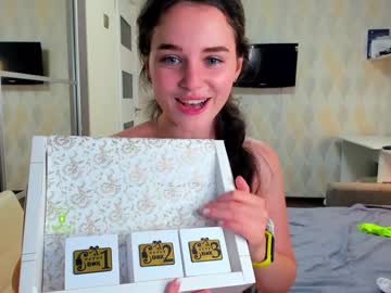 girl cam all day demurelixir image #2251019