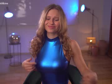 girl cam all day chillwithkira image #3794060