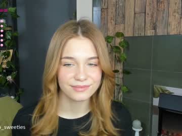 girl cam all day thomashelena image #1297426