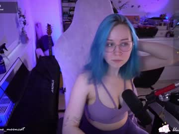 girl cam all day blue_mooncat image #6880079