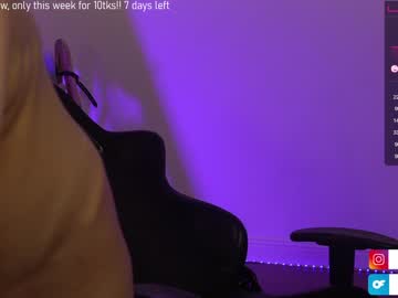 girl cam all day little_dutch image #3647357