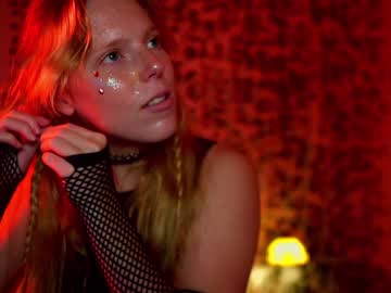 girl cam all day crimsonxrapture image #328001