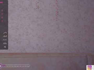 girl cam all day bzzzme image #5437404