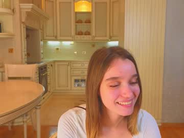 girl cam all day harrieteasley image #8033331