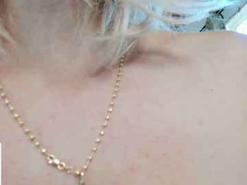 girl cam all day _redxxxvelvet_ image #5678779