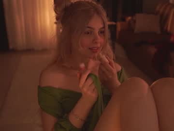 girl cam all day hannasthesia image #8747264