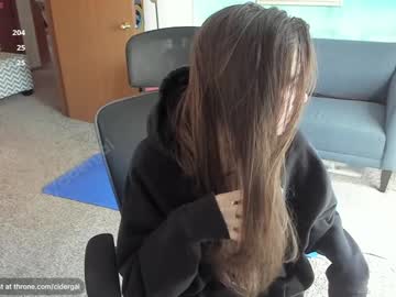 girl cam all day cidergal69 image #8739412
