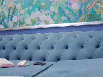 girl cam all day kriskras__ image #9115793