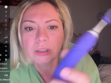 girl cam all day kiradivine image #8203962