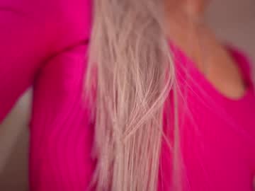 girl cam all day peach_me image #154532