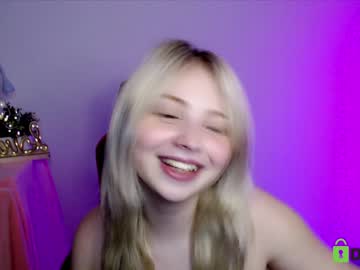 girl cam all day shy_blondiee image #3900427