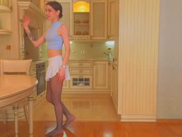 girl cam all day harrieteasley image #8059608