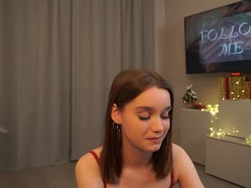 girl cam all day harrieteasley image #8425581