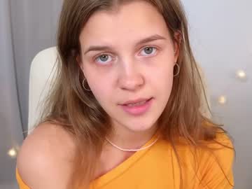 girl cam all day eli_sun image #4810570