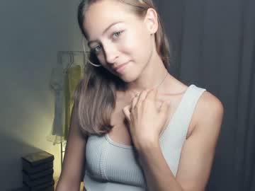 girl cam all day wave_of_happy_ image #5483778