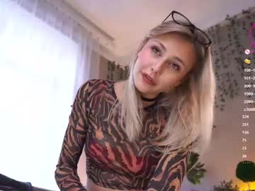 girl cam all day darlinechapel image #8943906