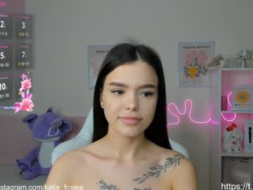 girl cam all day katiefoxie image #8420448