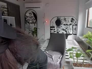 girl cam all day lonelly_lolly98 image #3410953