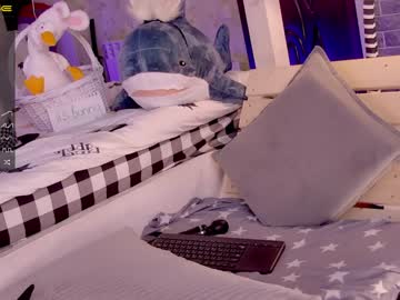 girl cam all day careful_i_bite image #1614151