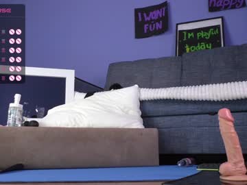 girl cam all day queenelia image #5819884