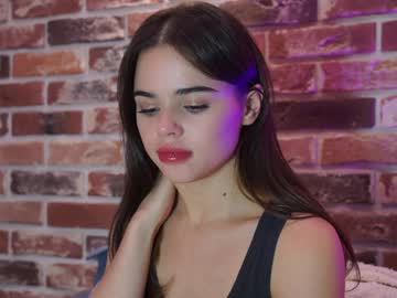 girl cam all day lindaclars image #8068461
