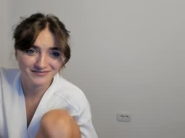 girl cam all day omiliver image #376814