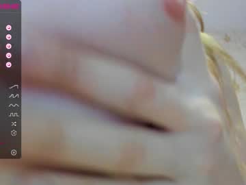girl cam all day kira_moonlight image #2774488
