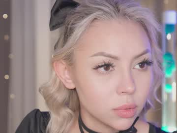 girl cam all day viaangel_ image #8371433
