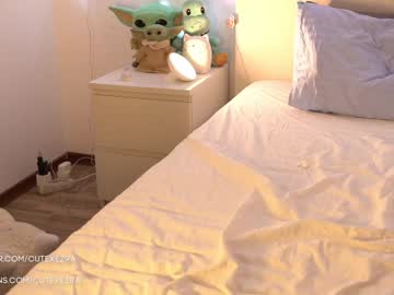 girl cam all day ezra image #2028025