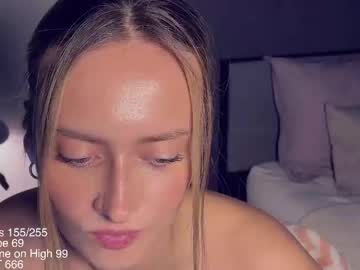 girl cam all day yvie_ image #8918784
