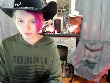 girl cam all day murbears_world image #2267807