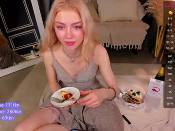 girl cam all day elizabethmad image #4634095