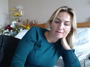 girl cam all day mallinia image #5371563