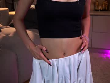 girl cam all day darlinechapel image #8331027