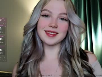 girl cam all day small_blondee image #6271731