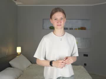 girl cam all day bananini_anallove image #9578679