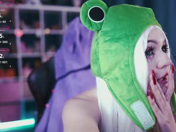 girl cam all day madnessalise image #9485510