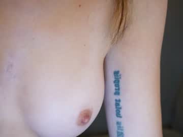 girl cam all day ellaa91 image #2593699