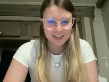 girl cam all day alexisdanielxo image #9552611