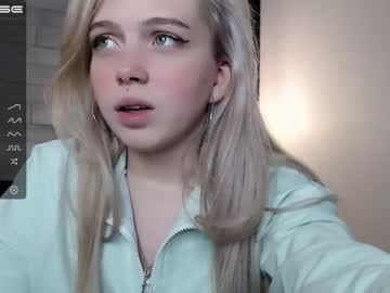 girl cam all day small_blondee image #1633146