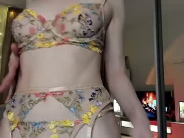 girl cam all day happiness_s image #5917777