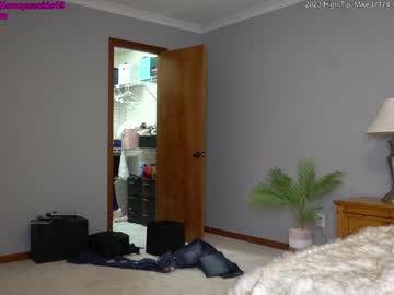girl cam all day 19honeysuckle image #3556526
