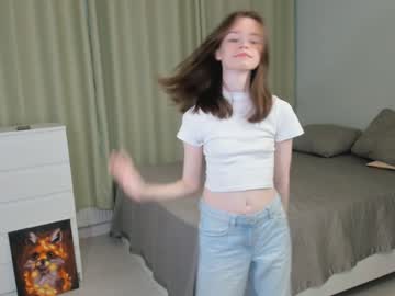 girl cam all day elenecouch image #7474282