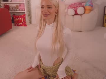 girl cam all day bunnydollstella image #8199625