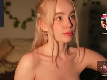 girl cam all day mother__of__dragons image #5617451