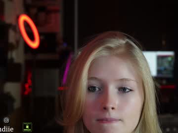 girl cam all day bestblondiiecb image #5932524