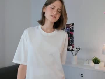 girl cam all day cold_bumble image #7279662