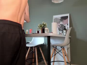 man cam all day teelimata image #4568699