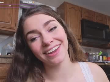 girl cam all day chroniclove image #8675071